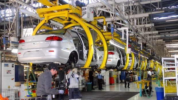 La producción de autos subió casi 33% en enero