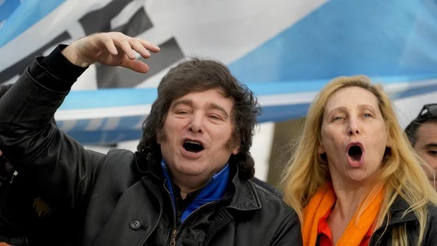 Debilidades culturales de La Libertad Avanza