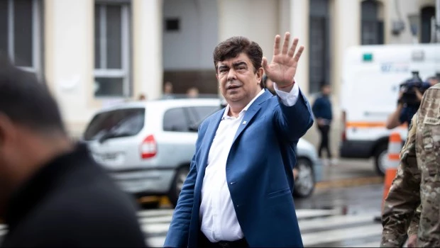 La fiscalía pidió sobreseer a Fernando Espinoza en la causa por abuso sexual