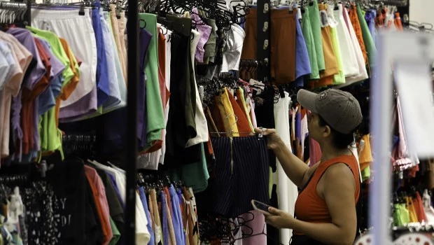 El consumo se desplomó un 17 % en 2024