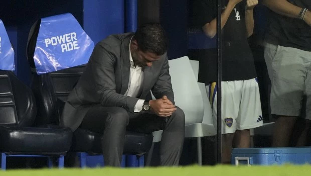 Le bajaron el pulgar a Gago y contra Rosario Central dirigirá su último partido en Boca