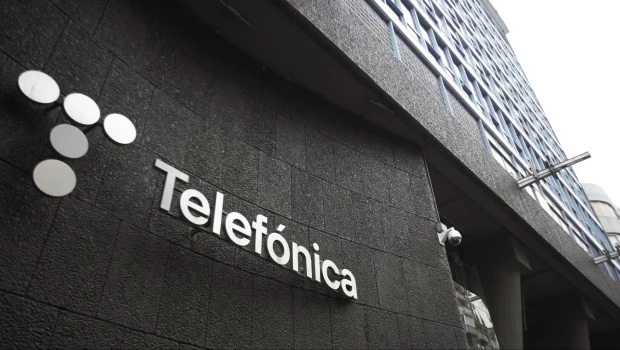 “Puede ser que en todo caso les exijan desinvertir en algunas zonas donde estén los dos y donde no existiera otro competidor. Permitir que otras empresas accedan a la red”, conjetura el especialista Enrique Carrier.