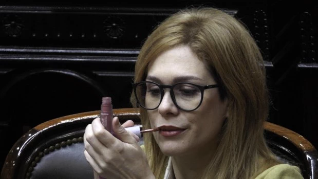 Lilia Lemoine acusó a Villarruel de "colarse" y "tapar" a Milei en la transmisión de la Asamblea Legislativa 