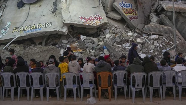 Israel corta la ayuda a Gaza para presionar a Hamás a aceptar un nuevo plan de cese el fuego