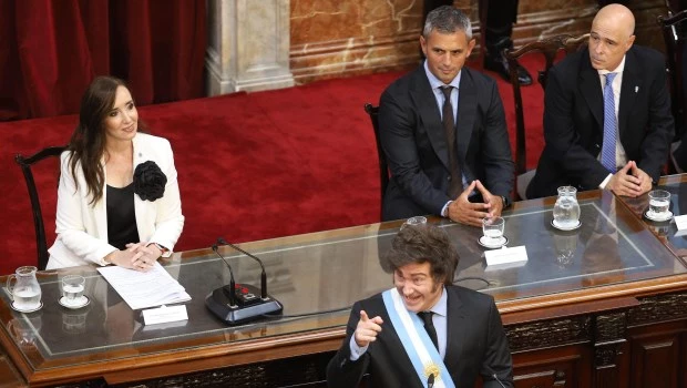 Milei afirmó que el acuerdo con el FMI no aumentará la deuda bruta y saneará el Banco Central