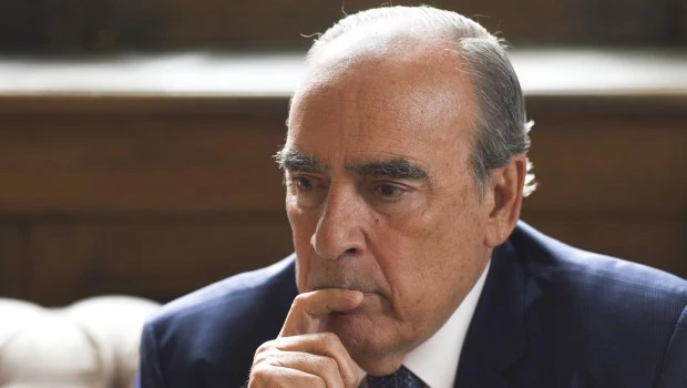  Francos acusó a Manes de "hacer campaña política" de su cruce con Santiago Caputo 