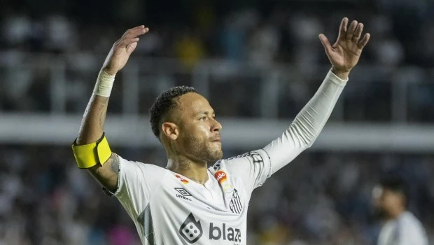 Neymar vuelve a la selección brasileña tras más de un año de ausencia
