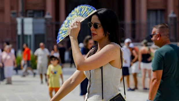 La térmica llegó a los 47 grados en el AMBA y continúa el alerta amarilla