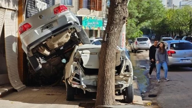 Carlos Bianco: "Básicamente, hay que reconstruir una ciudad"