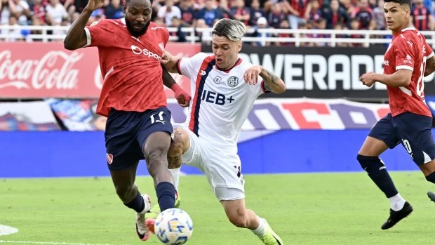 El clásico y la punta, de color rojo