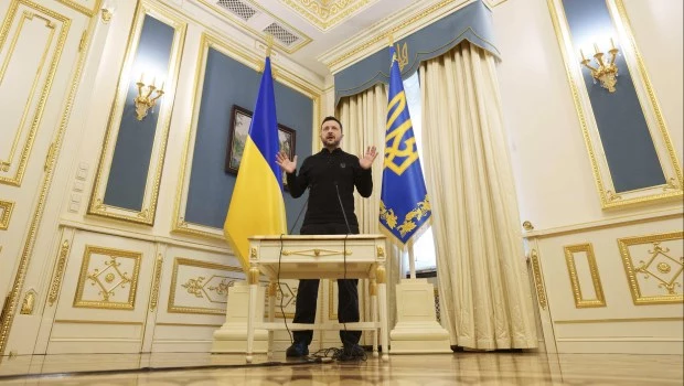 El presidente ucraniano, Volodymir Zelenski, habla con periodistas durante una conferencia de prensa en Kiev.