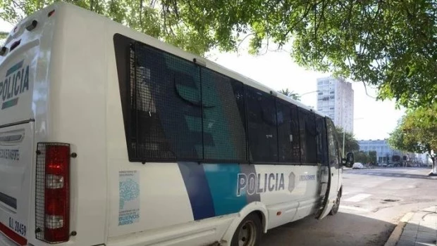 Aseguran que en Bahía Blanca "no hay saqueos masivos"