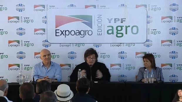 El Presidente respaldó a Patricia Bullrich y a la policía tras los incidentes en el Congreso