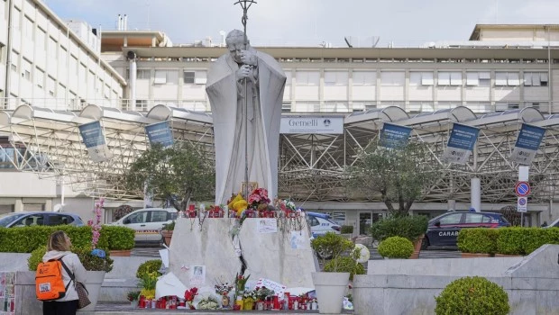 El Papa envió un mensaje desde el hospital: "Estoy atravesando un momento de prueba y me uno a los tantos hermanos frágiles"