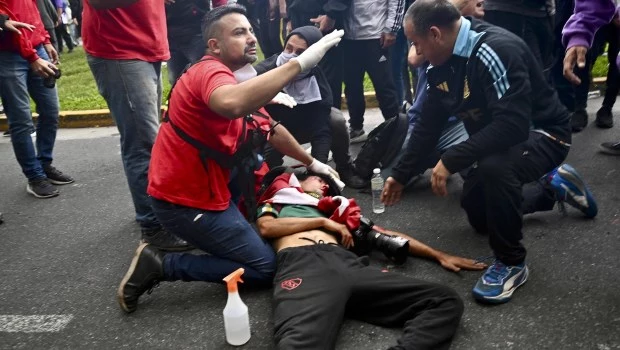 "Todo pasó en un minuto", dijo el fotógrafo que tomó las impactantes imágenes de Pablo Grillo