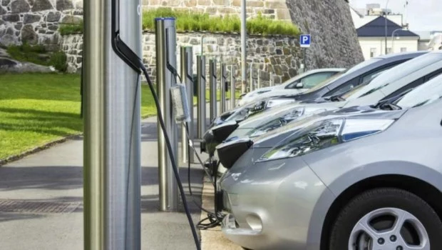 Abren el proceso para a la importación sin aranceles de vehículos eléctricos