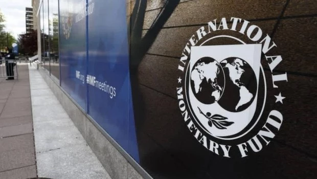 La transición cambiaria inquieta a los mercados y a los analistas