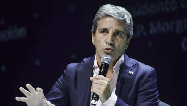 Caputo confirmó que se negocia con el FMI un desembolso de US$ 20.000 millones