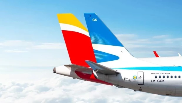 Iberia y Aerolíneas Argentinas firman un acuerdo para conectar vuelos