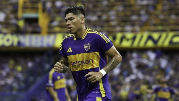 Boca: Palacios fue multado y Gago estudia incluir a Velasco en su lugar