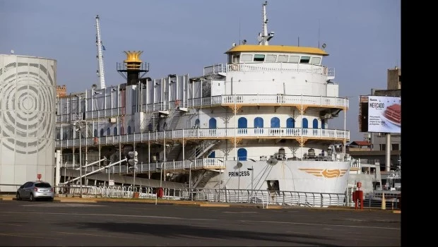 La Corte Suprema dejó en suspenso la operación del Casino Flotante