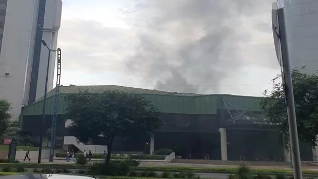 Evacuaron cuatro pisos de un hotel en Retiro por un incendio