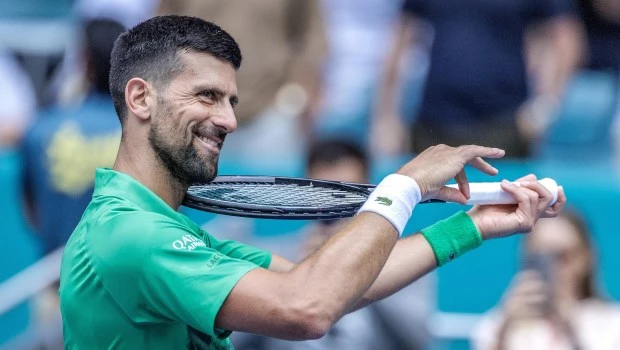 Djokovic anula a Dimitrov e irá a por su título número 100 en la final de Miami