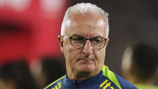 Brasil despide al técnico Dorival Júnior luego de la derrota contra Argentina en las Eliminatorias