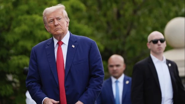 Trump amenaza con bombardear Irán si no se alcanza un acuerdo nuclear