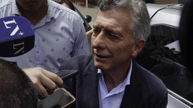 Mauricio Macri le apuntó a Karina Milei.