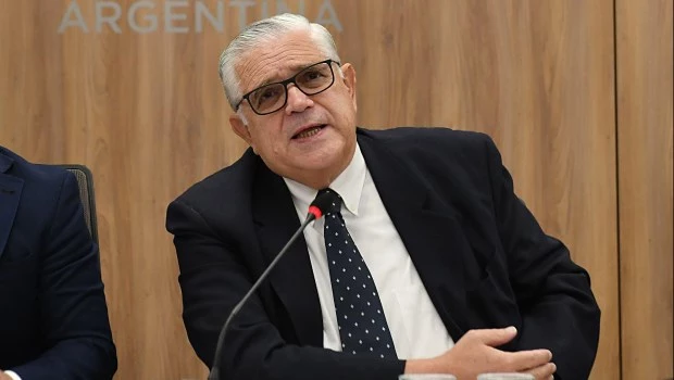 López Murphy advirtió que la Argentina tiene "un riesgo país que hoy es once veces el de Uruguay"