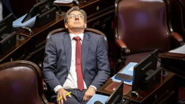 La UCR le pide al Gobierno retirar los pliegos de Lijo y Mansilla