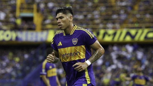 Gago volvió a las prácticas en Boca y ya tomó una decisión con el chileno Palacios 