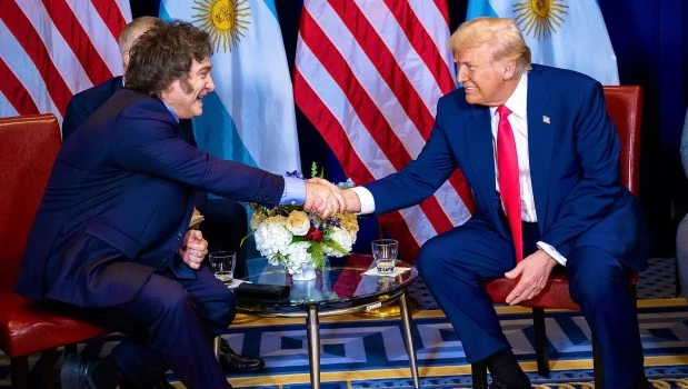 Milei llegó a Estados Unidos y se esperanza con un encuentro con Trump