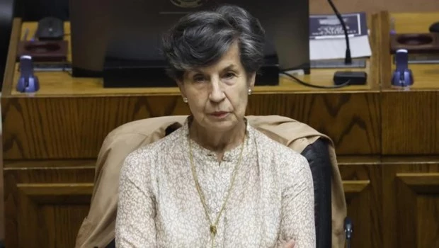 Chile: destituyeron a la senadora socialista Isabel Allende