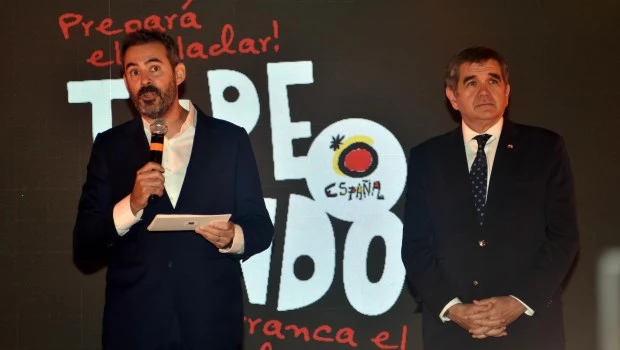 El consejero Formariz y el embajador Arístegui lanzaron ‘Tapeando 2025’. Foto: GUSTAVO CARABAJAL