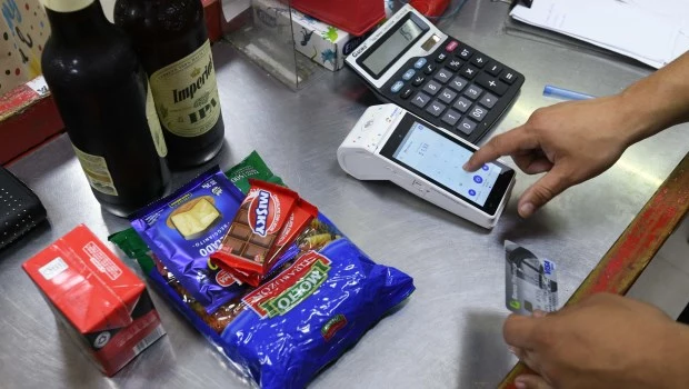 Las ventas minoristas crecieron 10,5% interanual en marzo, pero siguen sin recuperar lo perdido en 2024