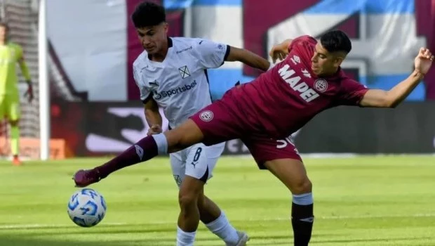 En un entretenido partido, Independiente y Lanús espataron 1 a 1
