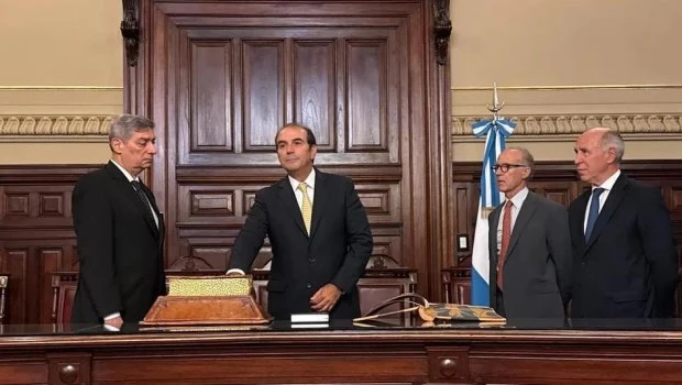 García-Mansilla: el Gobierno responsabiliza a "la política" y critica la composición de la Corte