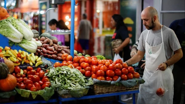 Las verduras subieron 43% en marzo y el tomate aumentó casi 100%