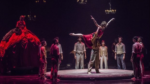 Se trata de una apuesta a generar espectáculos que retornen a lo esencial, a la poesía del cuerpo en movimiento. (Foto: Carlos Furman)