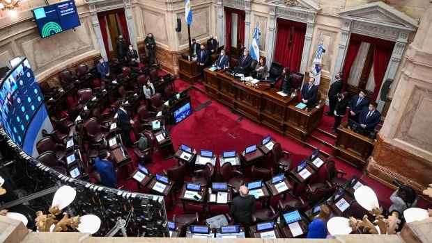El Senado suspendió la sesión para tratar el proyecto de Ficha Limpia