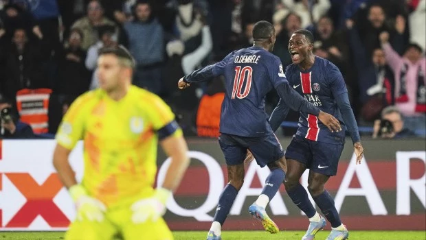 El Aston Villa de Dibu Martínez cayó ante PSG en París