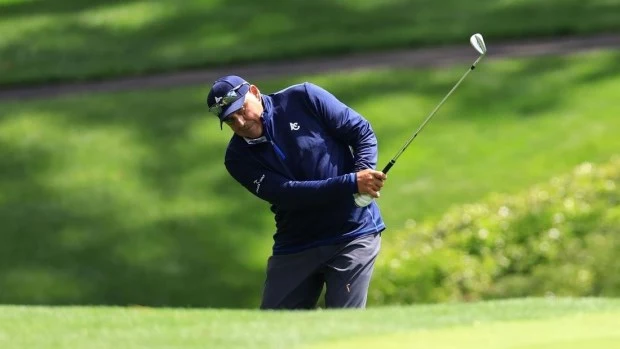 El Pato se volvió a poner el saco verde