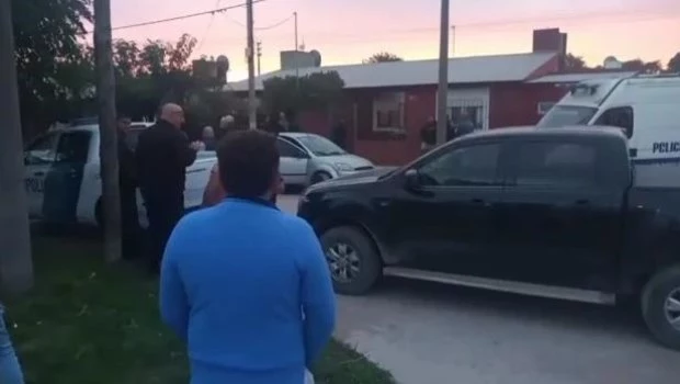 Una mujer policía bonaerense mató a su pareja y se suicidó en Necochea