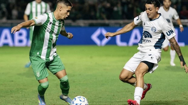 Banfield e Independiente Rivadavia empataron en un emocionante partido