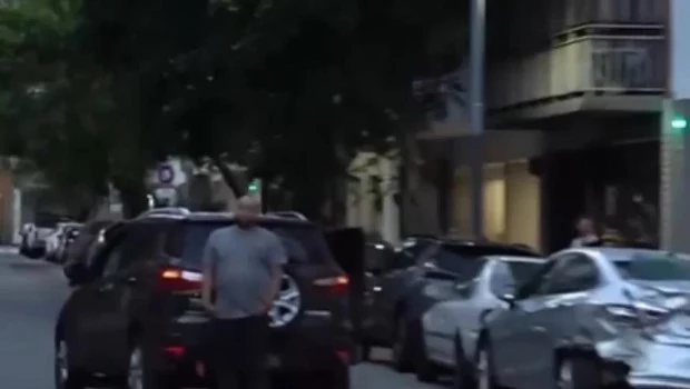 Manejaba alcoholizado y chocó autos estacionados en Caballito