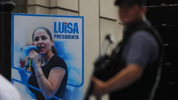 Desgarrado por la violencia criminal, Ecuador elige si vuelve al populismo