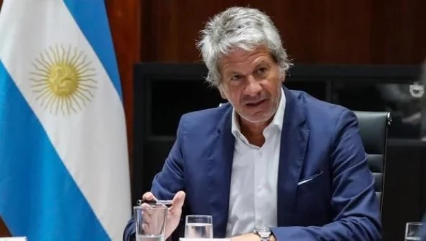 ARCA oficializó el fin de la percepción del 30% para la compra de dólares