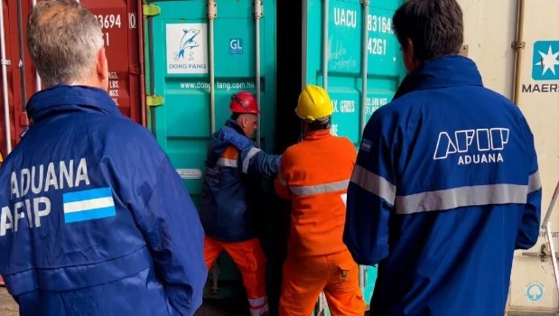 Paro de los trabajadores de la Aduana por reclamos salariales